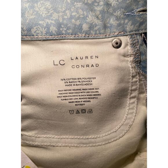 Lauren Conrad Floral Cropped Light Wash Skinny Jeans - Picture 10 of 12
